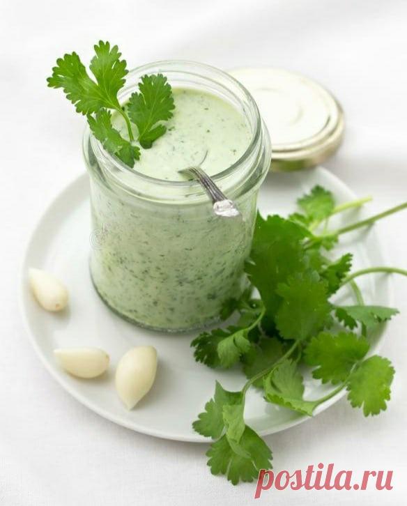 Вкусно и полезно » Заправка для салатов вместо майонеза!