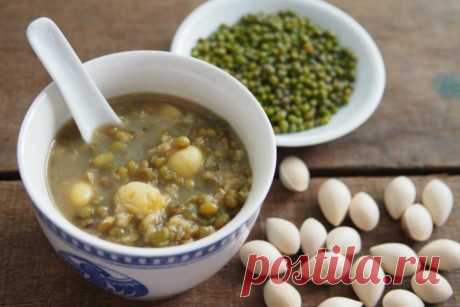15 быстрых и вкусных супов из маша Маш – хорошая альтернатива гороху и чечевице, а используется он примерно так же. Сегодня хотим поделиться с тобой рецептами супов из маша. И сразу рекомендуем замочить и приварить его заранее по инструкции на упаковке, как и другие сухие бобовые. Варится маш обычно около 30 минут.