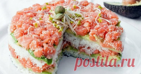Всеми любимые суши в виде салата: вкусная закуска для праздника
