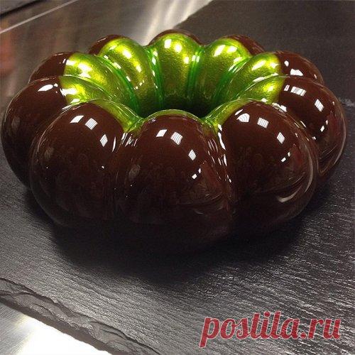 Потрясающие торты с зеркальной глазурью от Ольги Носковой (15 фото)