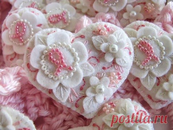 Чудесные расчудесности из фетра от Paulette Racanelli