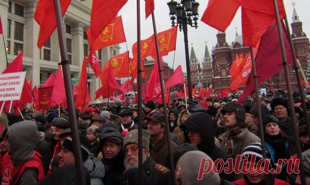 О революции либо плохо, либо ничего. Почему Кремль сторонится темы столетия Октября 
Столетие Октябрьской социалистической революции — дата символическая для нашей страны. И дело не только в историческом контексте этого юбилея, но и в том, какое влияние продолжают оказывать события с…