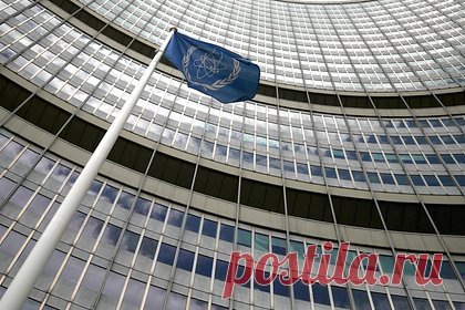 Россия и Украина вошли в новый состав Совета управляющих МАГАТЭ. Россия и Украина в числе прочих стран вошли в новый состав Совета управляющих МАГАТЭ на 2023-2024 годы. Украина вошла в число 11 вновь избранных членов Совета, при этом в состав на 2022-2023 годы она не входила. Россия сохранила свое место. Новый состав был сформирован 28 сентября на Генеральной конференции МАГАТЭ.