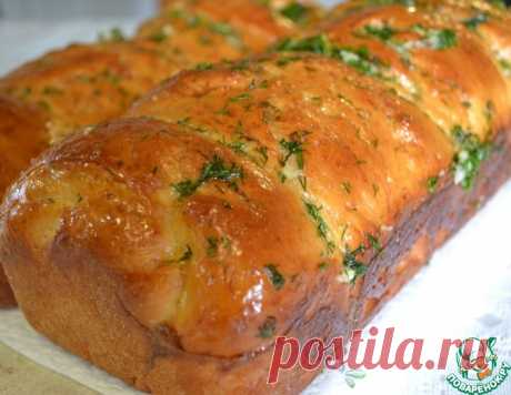 Ароматная булка под чесночным соусом