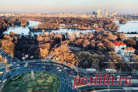 Актрисы «Секса в большом городе» высказались об обвиненном в насилии коллеге. Актрисы «Секса в большом городе» высказались о коллеге Крисе Ноте, обвиненном в насилии, и поддержали жертв артиста. «Мы поддерживаем женщин, которые выступили и поделились своим болезненным опытом. Мы знаем, что это может быть очень сложно, и мы восхищаемся этим», — говорится в заявлении звезд.