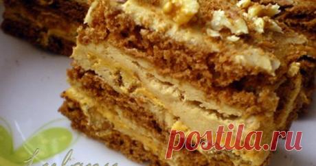 Пляцок с безе и кофейным кремом
