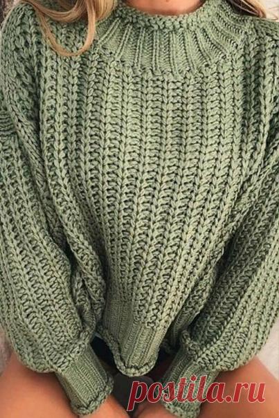 ПУЛОВЕР В СТИЛЕ «ОВЕРСАЙЗ»СО СПУЩЕННЫМИ РУКАВАМИ

Размеры: 36/38 (40/42 — 44/46) 48/50.

Вам потребуется: пряжа (84% альпака, 8% шерсти, 8% нейлона; 110 м/50 г) — 650 (700 — 750) 800 г серой; спицы № 5; комплект чулочных спиц № 5 длиной 40 см.

Техника вязания.
Резинка: попеременно 1 изн., 1 лиц.
Полупатентный узор:
1-й (лиц.) ряд: кром., * 1 лиц., 1 изн. *, 1 лиц., кром.
2-й (изн.) ряд: кром., * следующую петлю снять с 1 накидом как изнаночную, 1 лиц., повторять от *, сле...