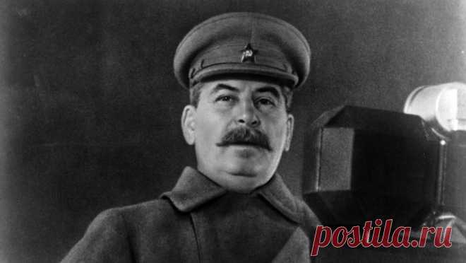 В Барнауле открыли "Сталин-центр". "Сталин-центр" открыло в городе Барнауле региональное отделение партии "Коммунисты России" в Алтайском крае. Об этом сообщается в социальной сети организации "ВКонтакте". Открытие приурочили к 145-летию со ...