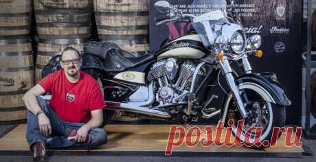 Indian приурочил выпуск мотоцикла к полувековому юбилею виски «Jack Daniels» - UINCAR