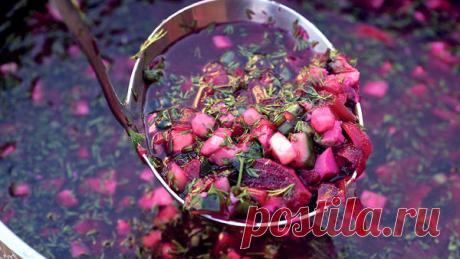 Холодный борщ с окороком: рецепт от Влада Пискунова Эксперт по древнерусским блюдам поделился с 7days.ru рецептом освежающего и сытного супа из свеклы. предоставлено издательством «Эксмо»«Холодный свекольный суп везде готовят совершенно по-разному. Его…