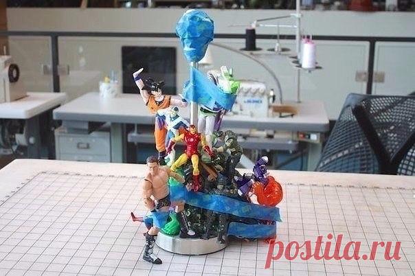 Когда игрушки надоели, а выкинуть жалко.