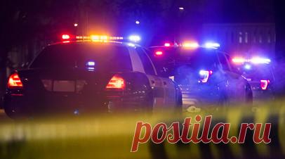 В США три человека погибли в ДТП с участием фуры и школьного автобуса. Три человека погибли и 15 пострадали в результате столкновения фуры и школьного автобуса в американском штате Огайо. Читать далее