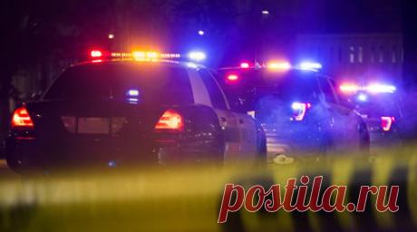 В США три человека погибли в ДТП с участием фуры и школьного автобуса. Три человека погибли и 15 пострадали в результате столкновения фуры и школьного автобуса в американском штате Огайо. Читать далее