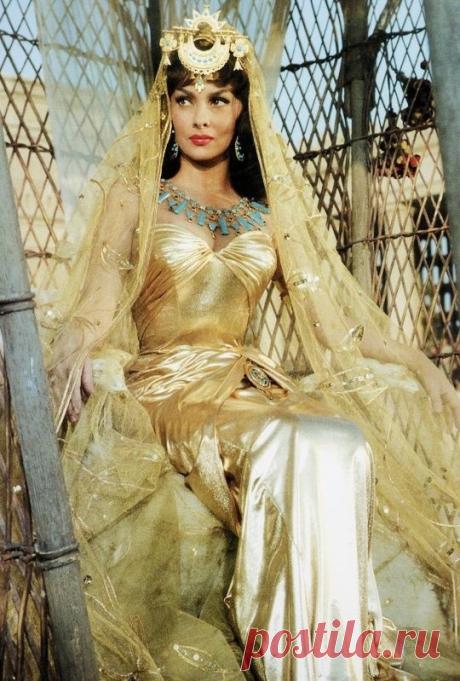 Джина Лоллобриджида