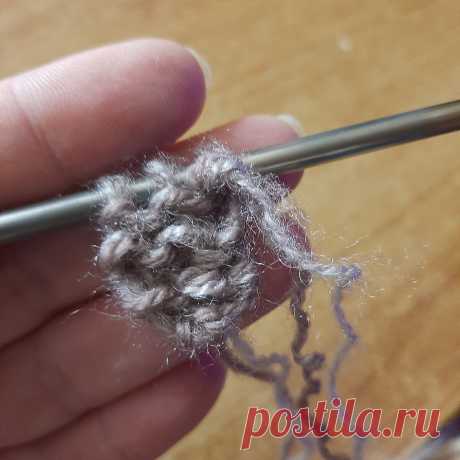 Почему в сезоне 2021-2022 обязательно нужен бактус - показываю, как связать самый простой  бактус с узором косы.
Мой сайт
Это видео - это ответ на вопрос: "Обязательно ли покупать бактусы в магазине или можно обойтись обычной косынкой и ее узор будет не хуже?"
Мой второй канал: www.youtube.com
Бактус спицами.
Шапка и бактус .
Мастер класс.
Часть 1 Бактус - это шарф, который имеет ширину от 45 до 110 см. В данном мастер классе мы будем вязат
Всем привет!
В этом видео мы свяжем бактус из пряжи A…