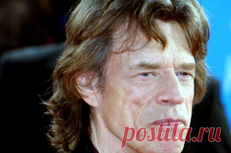 Солист The Rolling Stones Мик Джаггер обручился с 36-летней балериной. У пары в 2016 году родился сын.