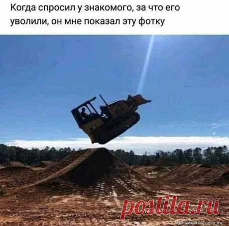(4) Facebook