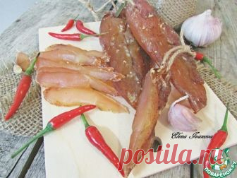 Вяленая куриная грудка - вкусная, в меру солёная, с ароматом специй