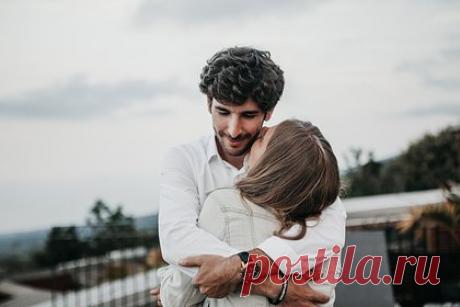 Психолог назвал признаки токсичного партнера для отношений. Психолог Марк Трэверс назвал симптомы, по которым можно определить в себе плохого партнера. К таким признакам относятся навязчивость, беспокойство, низкая самооценка. Психолог посоветовал задуматься тем, кто чрезмерно восхищается своим партнером или встречается с человеком, который недавно с кем-то расстался.