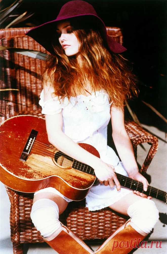 Ванесса Паради (Vanessa Paradis) в фотосессии Эллен фон Унверт (Ellen von Unwerth) (2002)