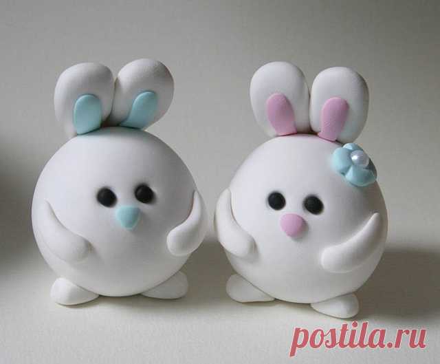 Round Bunny Wedding Cake Topper