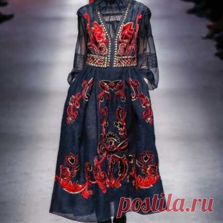 Alberta Ferretti осень-зима 2015-2016: ода женственности, изысканности и стиля