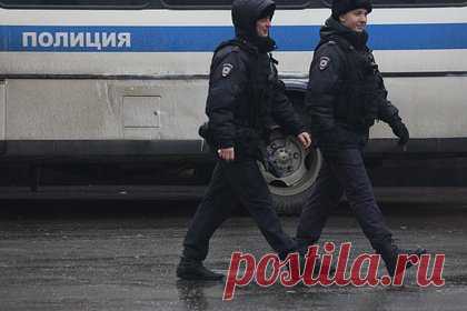 В Дагестане накрыли бордель под управлением пенсионерки. Полицейские в Махачкале накрыли притон, которым управляла 65-летняя женщина. По данным полиции, женщина нанимала девушек на работу, вела учет посещений, получала деньги от клиентов и платила зарплату сотрудницам. Пенсионерка призналась, что отправляла девушек по различным адресам к клиентам.