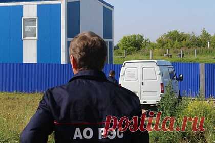 Россиянину пригрозили тюрьмой за майнинг из грузовика. В городе Чулым Новосибирской области житель оборудовал майнинг-ферму в грузовике и обеспечивал ее электричеством за счет местного деревообрабатывающего предприятия. На нелегального майнера завели уголовное дело за хищение электроэнергии. Нарушителю грозит до пяти лет лишения свободы.