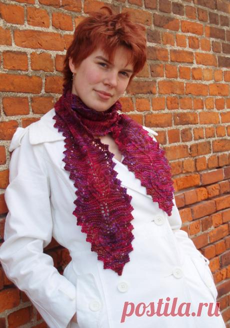 Lamina scarf: Knitty First Fall 2010