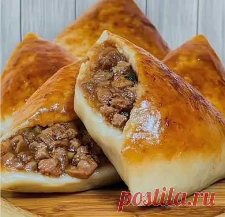 Рецепт запеченных дрожжевых пирожков с мясом