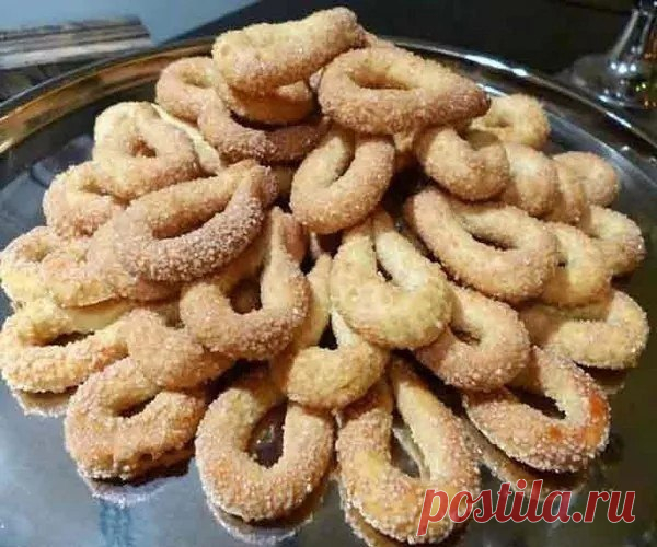 ВКУСНОЕ ХРУСТЯЩЕЕ ПЕЧЕНЬЕ 
ИНГРЕДИЕНТЫ 
Сахар 100 г.; 
Мука 250 г.; 
Сливочное масло 100 г.; 
Показать полностью…