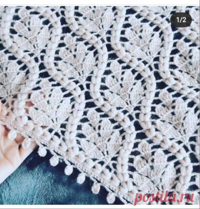 Ажурная шаль в листья крючком. Схема. / knittingideas.ru