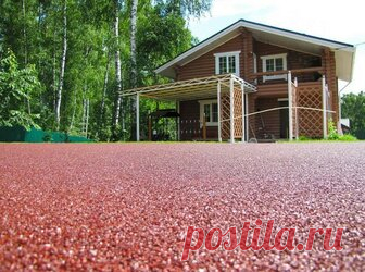 Какое покрытие для двора частного дома лучше? (13 вариантов) Быстрая навигация по статье! (Содержание): Какое покрытие во дворе частного дома считается лучшим? 1. Тротуарная плитка. 2. Резиновое покрытие. 3. Асфальт. 4. Бетонирование. 5. Мытый бетон. 6. Натуральный камень. 7. Искусственный камень. 8. Садовый паркет. 9. Древесные плашки. 10. Газон. 11. Синтетический газон. 12. Теннисит. 13. Спортивные покрытия. Дворы частных домов служат излюбленным местом отдыха всей семьи...