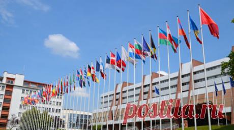 СЕ планирует помочь Украине в «защите прав и языков нацменьшинств». Совет Европы наймёт 50 специалистов, которые должны заняться реализацией проекта по защите представителей национальных меньшинств и уязвимых групп на Украине от дискриминации. RT ознакомился с деталями тендера. Читать далее