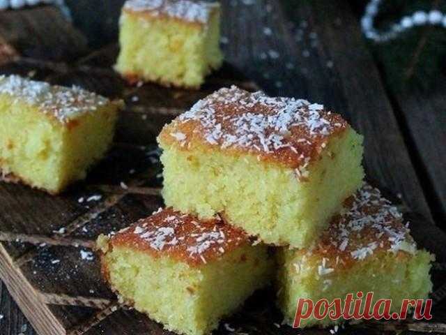 ВОЗДУШНЫЙ МАННИК ПОЛУЧАЕТСЯ СОЧНЫМ И ОЧЕНЬ НЕЖНЫМ НА ВКУС! ГОТОВЛЮ ЧАСТО, ТАК КАК МИНИМУМ ПРОДУКТОВ, А РЕЗУЛЬТАТ ВЕЛИКОЛЕПЕН!