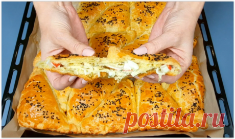 Быстрые и вкусные мини-пирожки из слоеного теста и крабовых палочек