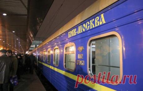 В субботу, 28 марта, из Москвы в Киев отправился специальный поезд с эвакуированными гражданами Украины, организованный на фоне распространения нового коронавируса.