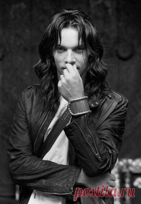 Джонатан Рис-Майерс