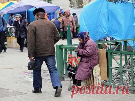 Пенсионеров начали массово проверять в 2022 году: на что обязательно обратить внимание и как избежать лишних вопросов В 2022 году стали учащаться проверки пенсионеров. В 2020-2021 году было некоторое затишье, связанное с пандемией, но теперь контроль ...