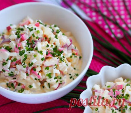Вкусный Pyza: На вечеринке. Салат с крабовыми палочками.