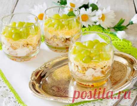 Куриный салат с виноградом и грецкими орехами - рецепт приготовления с фото от Maggi.ru