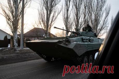 В ЛНР заявили о начале эвакуации украинцев из Часова Яра. Киев ведет эвакуацию госучреждений и предприятий из Часова Яра, который находится близ Артемовска (украинское название — Бахмут). Об этом заявил военный эксперт, подполковник Луганской народной республики (ЛНР) в отставке Андрей Марочко. Он уточнил, что эвакуация не касается медицинских учреждений.