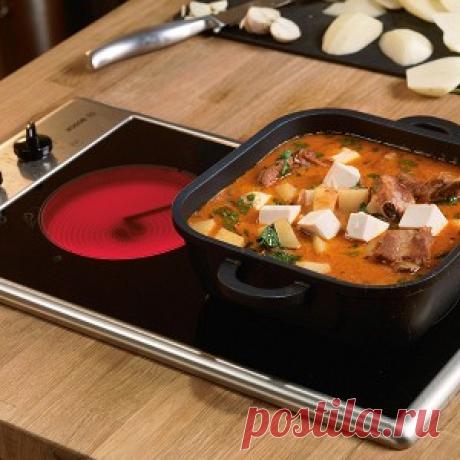 Красный карри со свиными ребрышками, картошкой и тофу рецепт – основные блюда