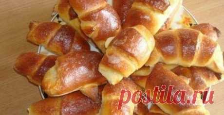 ОЧЕНЬ ПРОСТОЙ РЕЦЕПТ РОГАЛИКОВ - Вкусный стол ОЧЕНЬ ПРОСТОЙ РЕЦЕПТ РОГАЛИКОВ Тесто получается сдобным и, что самое главное, не надо ждать пока оно