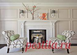 Молдинги в интерьере гостиной