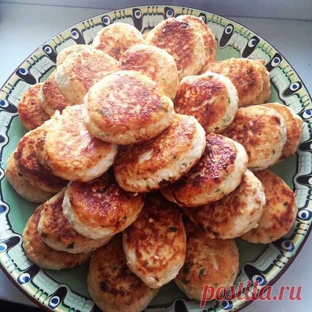 Простые, но очень нежные и вкусные котлеты из индейки