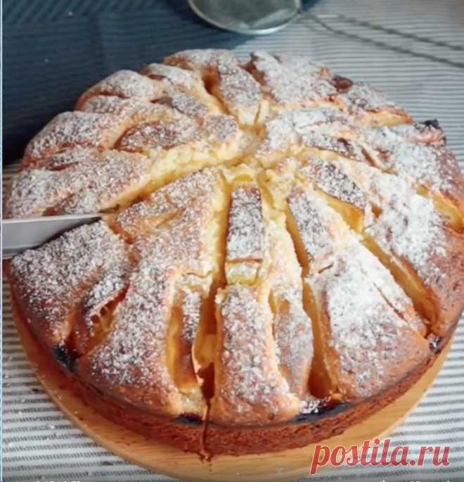 Творожная шарлотка . Такой рецепт вы еще не пробовали .