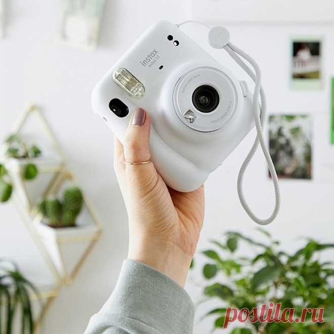 Instax Mini 11 — обзор фотоаппарата мгновенной печати + сравнение - Polaroid STORE - купить кассеты для полароида, пленочные фотоаппараты и фотоплёнку по доступной цене - Оренбург