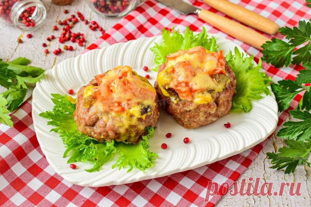 Мясные гнезда из фарша с начинкой с сыром и грибами в духовк рецепт с фото пошагово - 1000.menu