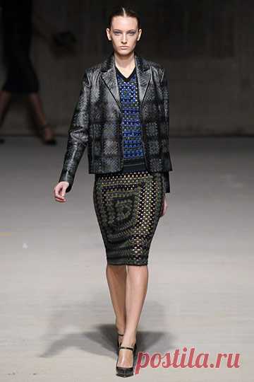 christopher_kane_fall_2011.jpg (360×540)